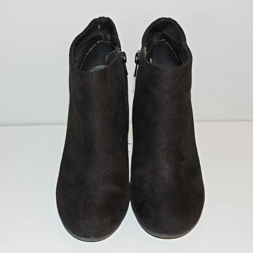 Olsenboye black felt ankle boots
